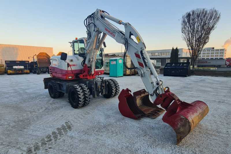 OmecoHub - Immagine TAKEUCHI TB295W